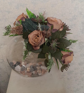 Artificial Floral Arrangement (h:35cm w:30cm)