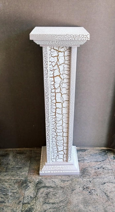 3ft Wooden Pillar (Crackle White/Gold) - Green Gardens Mihiliya (Pvt) Ltd