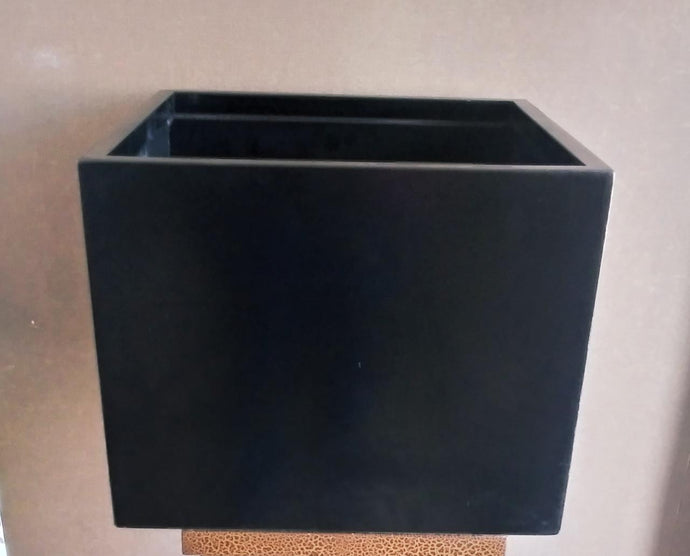 25cm Planter Wooden Square Base (Black) - Green Gardens Mihiliya (Pvt) Ltd