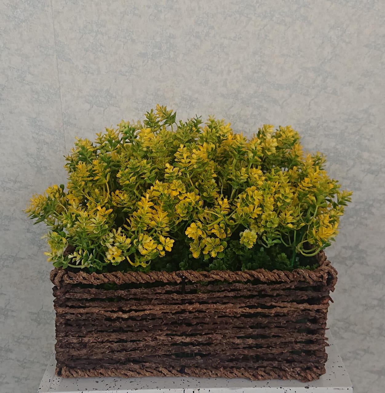 Artificial Floral Arrangement (h:29cm w:35cm)